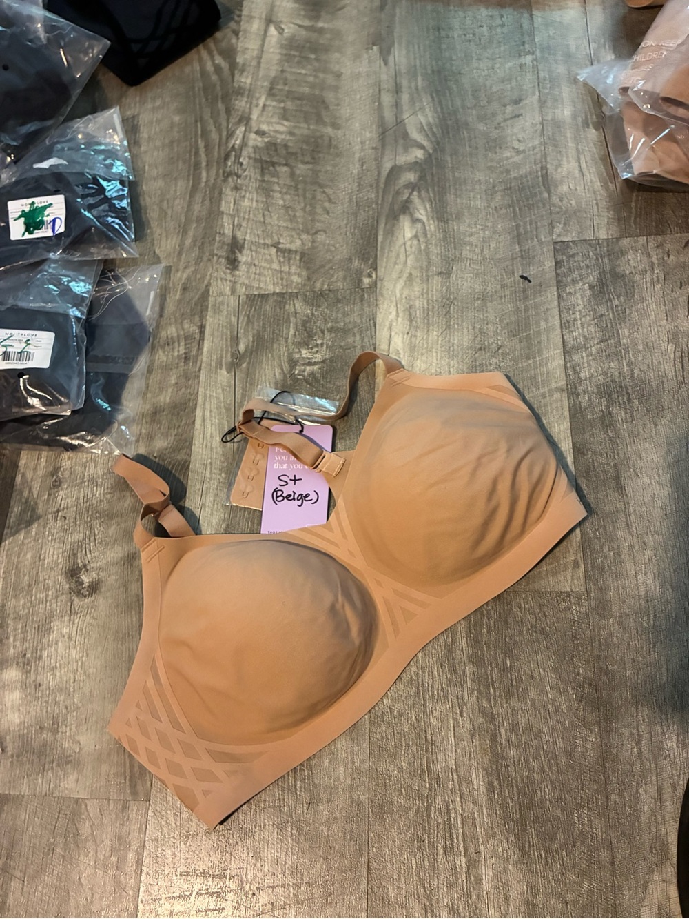 Women’s Honeylove LiftWear Silhouette Bra Sand Size S+ New NWT